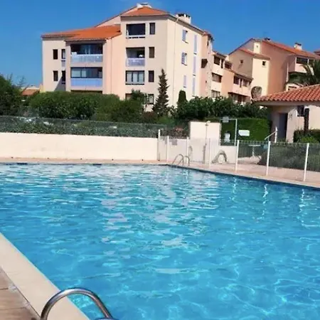 With Balcony Pool & Parking 아파트 Fréjus