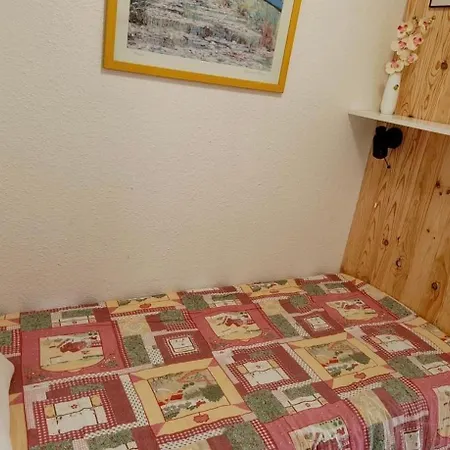 With Balcony Pool & Parking Fréjus